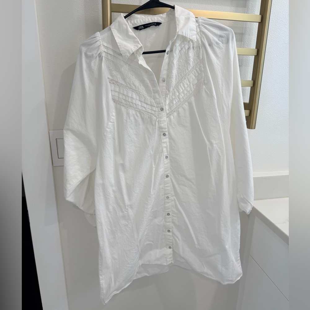 Zara Crisp White Embroidered Blouse